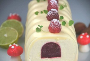 buche lychee framboises